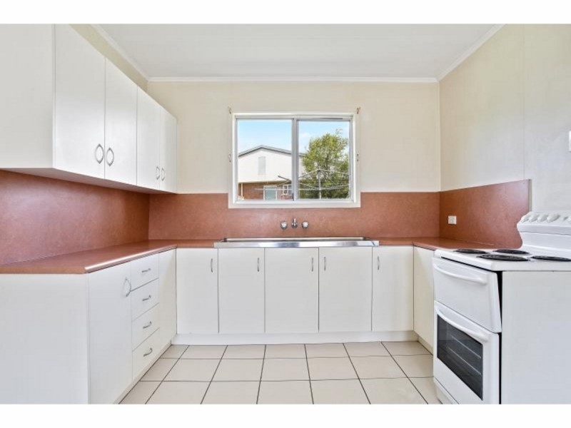 2/11 Sheehan Street, Wandal QLD 4700